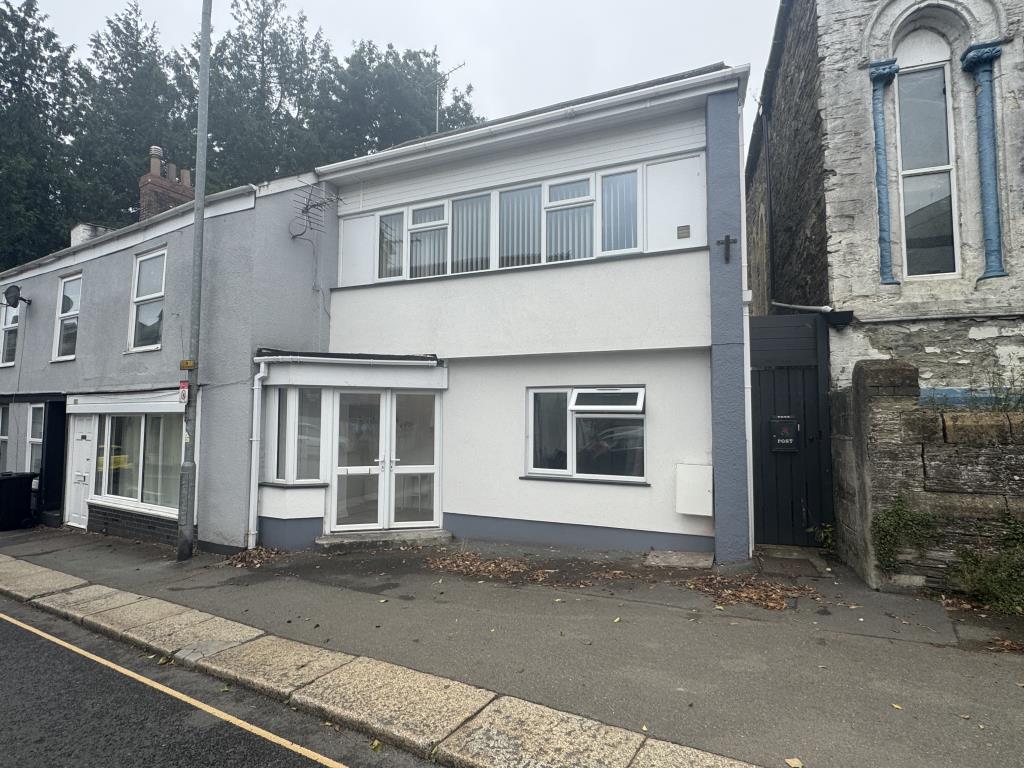 Lot: 32 - MIXED USE PROPERTY WITH PLANNING PERMISSION FOR RESIDENTIAL - View from outside of the property